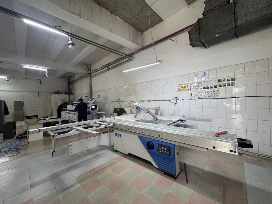 Продам раскроечный станок KDT KS-132C