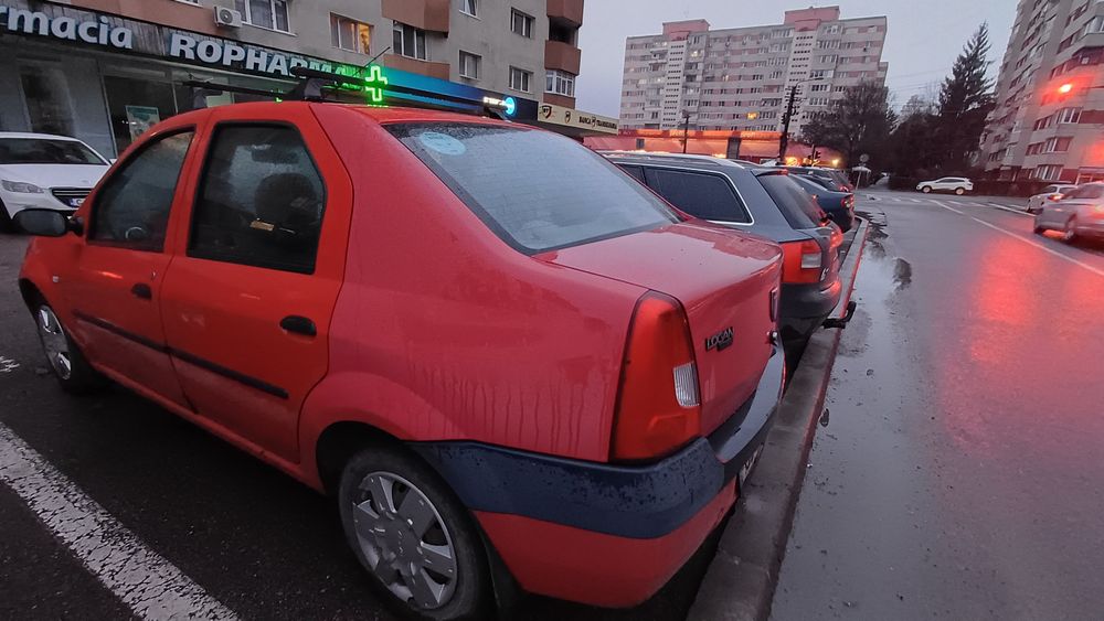 Vând Dacia Logsn ediție Kiss Fm
