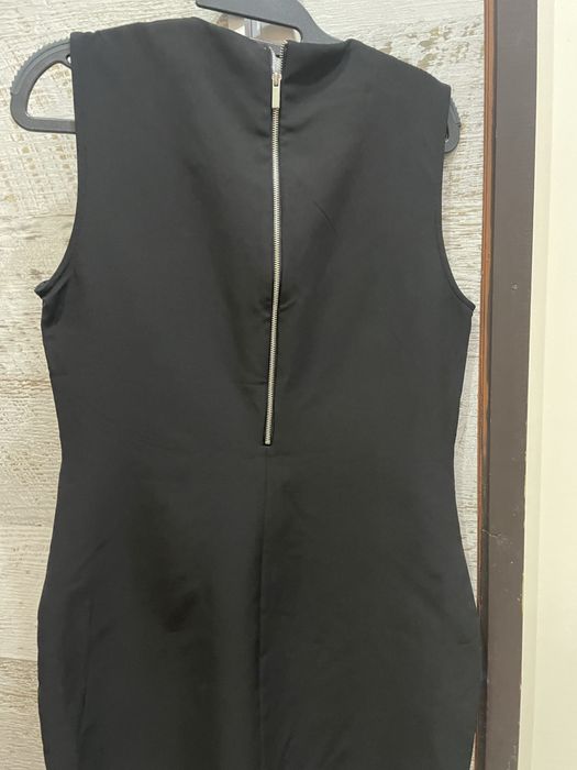 Малка черна рокля