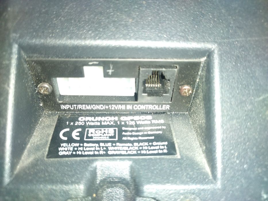 Vand subwoofer sub scaun CRUNCH GP508