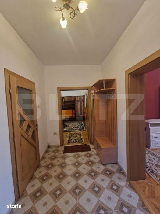 Apartament de inchiriat, parter in vila, 3 camere, 100 mp, curte gener