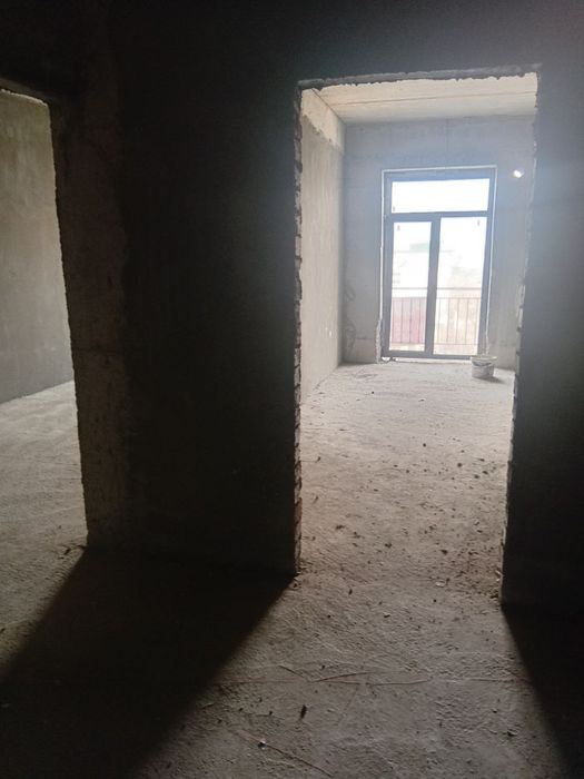 Обу хает 2/4/12 квартира сотилади. 54.03 квадрат. Нархи 55500 .