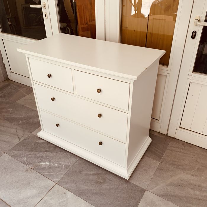 Датски скрин Paris