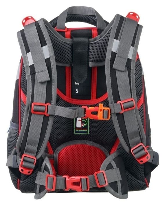 Продам ранец для мальчика 1-4 класс