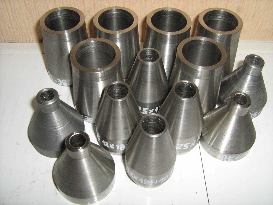 Нержавейка: труба, лист, профиль, круг, отвод; тройник; переходник.