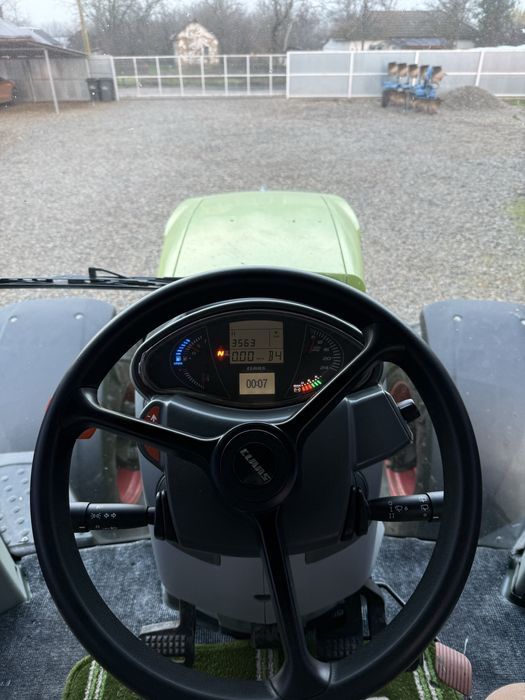 Vând / Schimb Claas axion 830