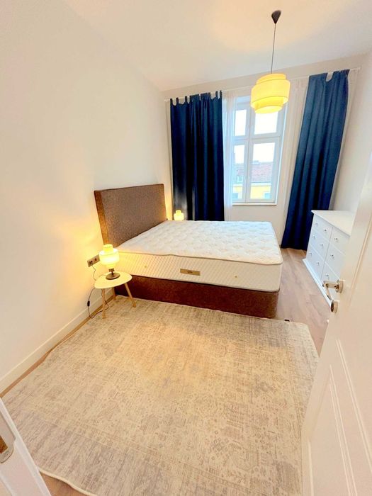 Дава се под наем Тристаен апартамент в София, Банишора - 74 кв.м за 850 € - Снимка #2