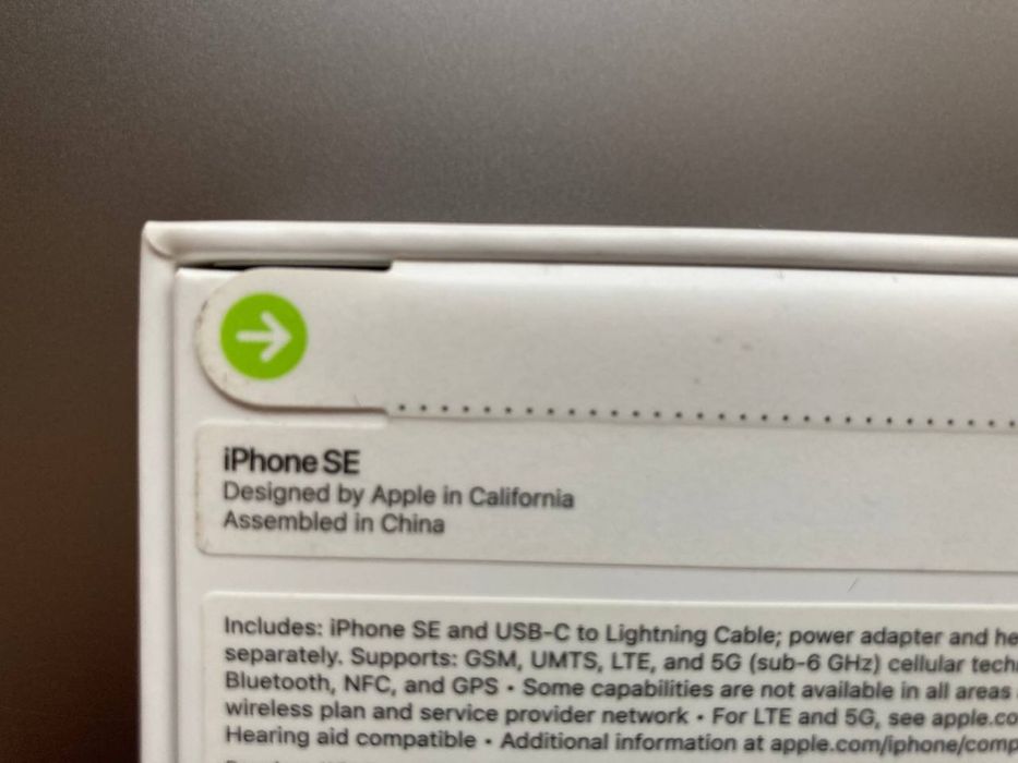 Apple iPhone SE 2022 LL/A coтилади