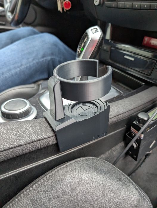 Suport de pahare BMW E60 – Print 3D