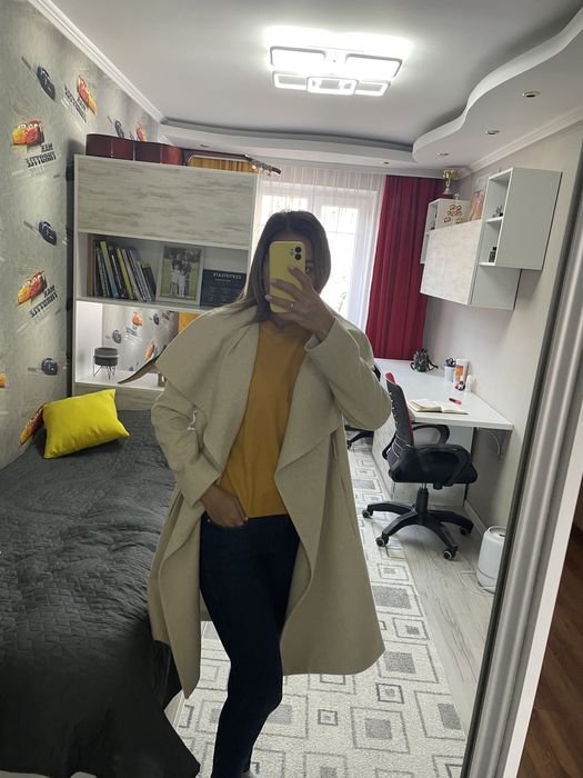 Пальто демисизонное