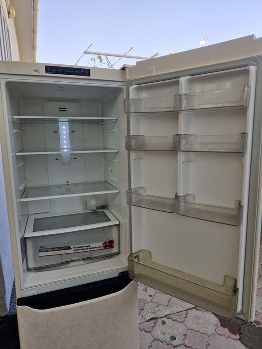 LG холодильник сатылады