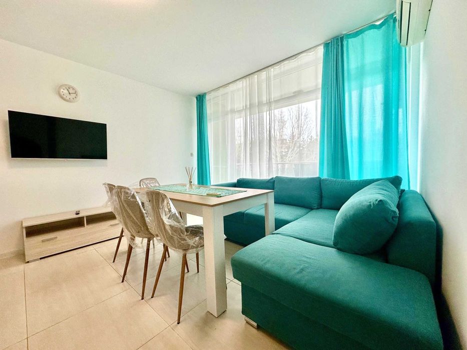 Продава се Тристаен апартамент в к.к. Слънчев бряг - 109 кв.м за 772 €/кв.м - Снимка #2