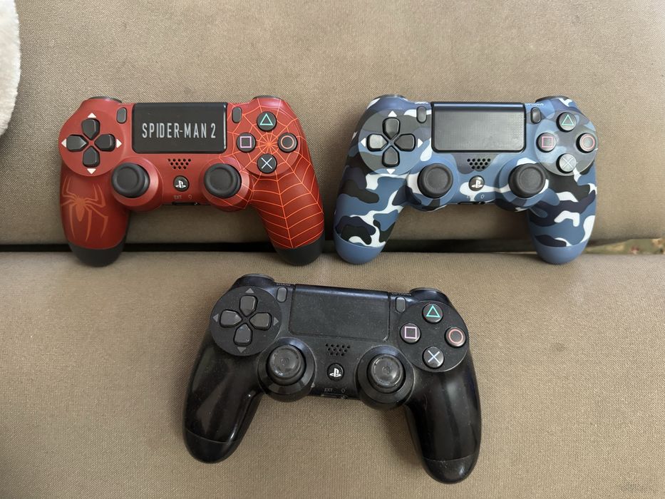 Продам PlayStation-4