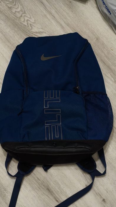 Продам Nike Elite Bag