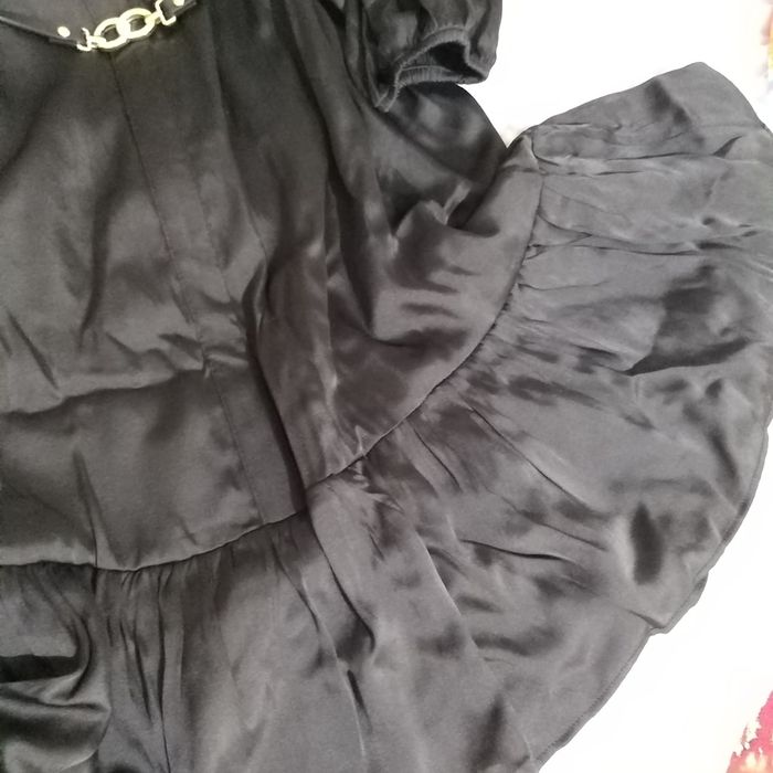 Платье классное черное Reserved