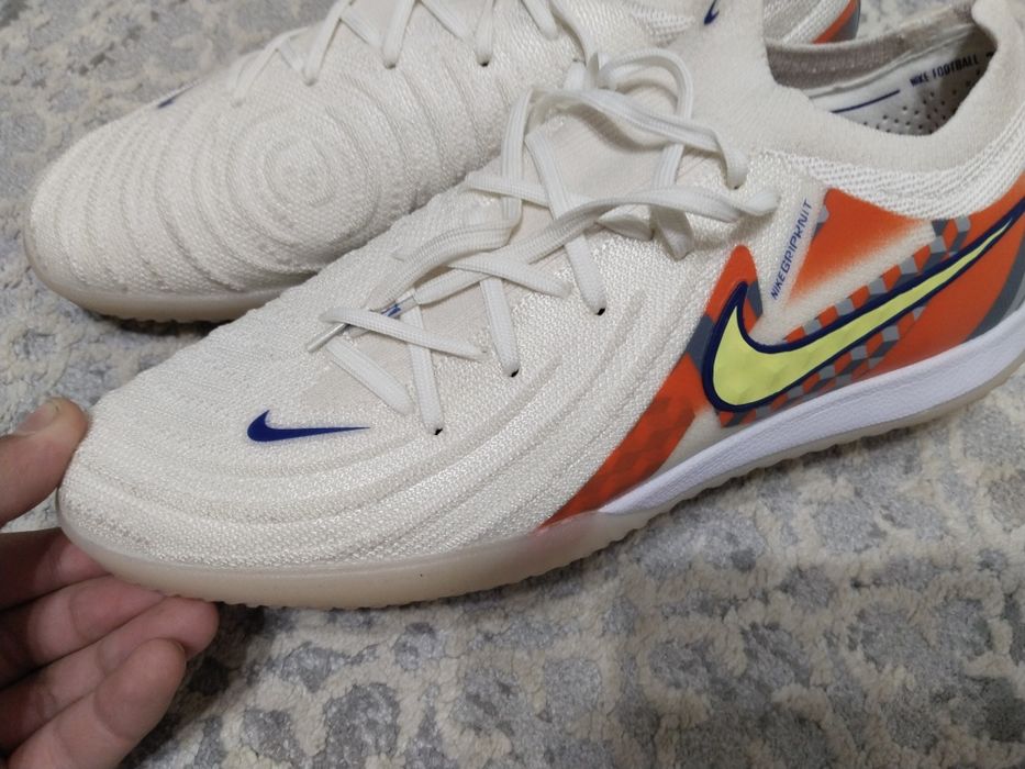 Nike phantom white GX 2