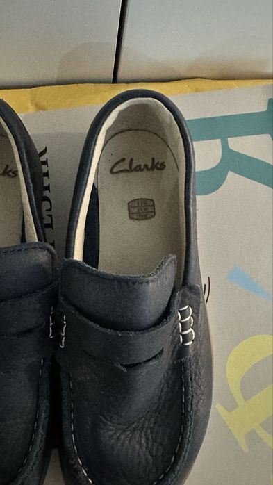 Обувки Clarks естествена кожа 29 номер