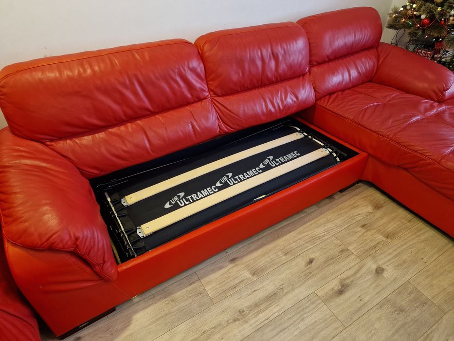 Диван от естествена кожа