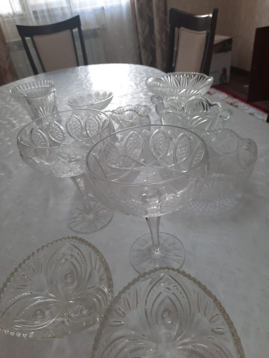 Продам вазы, каждая по 1500 тн