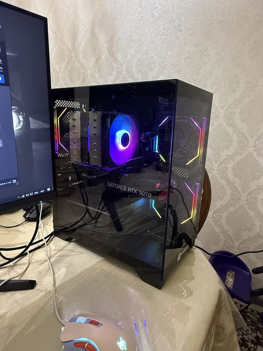 Игровой компьютер RTX5070 12 GB почти в новом состоянии