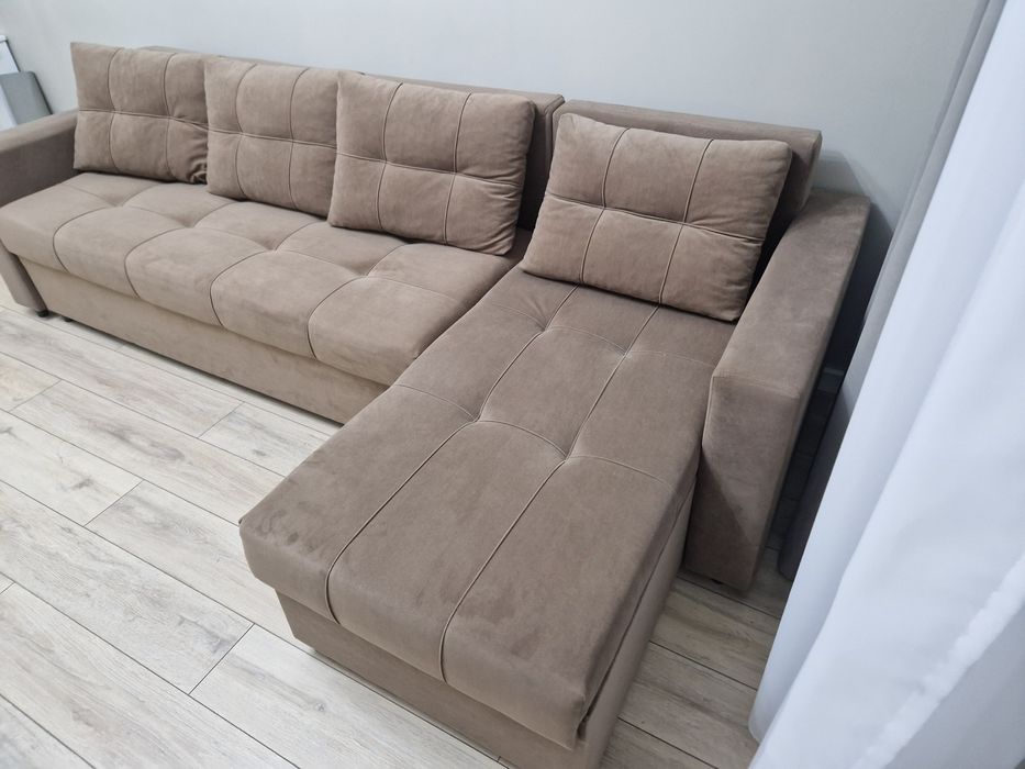 Продаю диван 290см!