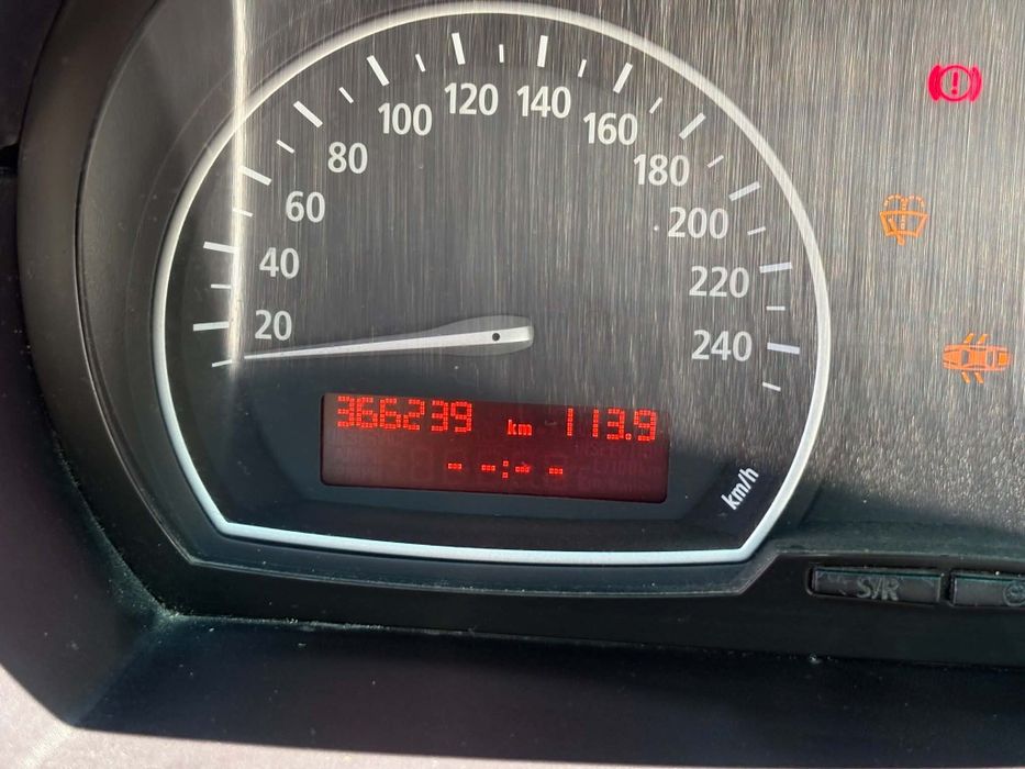 Vand BMW X3 E83 2005