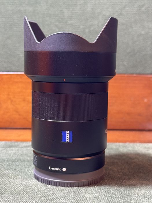 Vand Obiective Sony Zeiss Sonnar T 55mm 1.8 . Si sony 35 mm 1.8 Full frame  ambele montura sony e.
