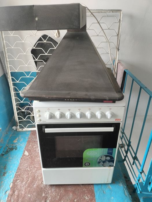 Gaz plitasi  sotiladi