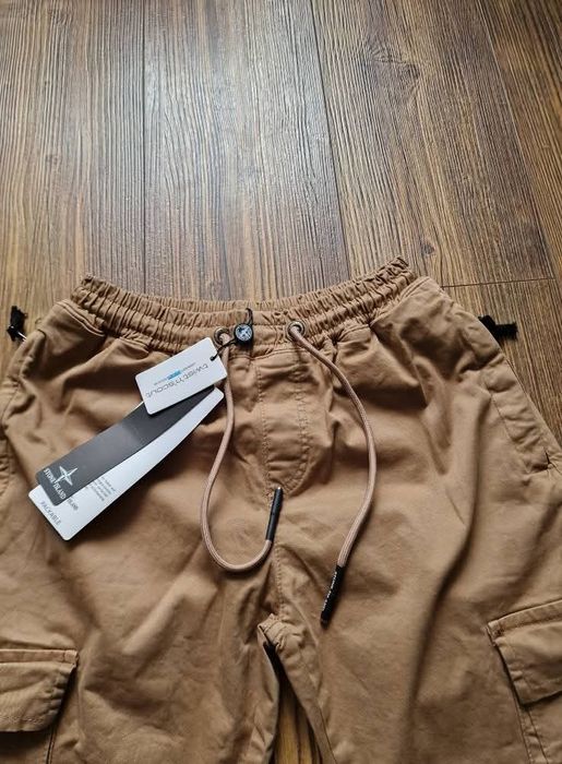 Страхотен Мъжки карго панталон размер 30,31 32,33,34,36,38
Най-висок к