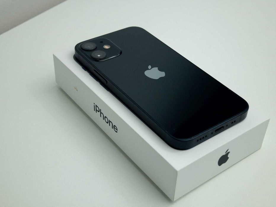 Vand iPhone 12 mini – 128 GB – Negru – Îngrijit