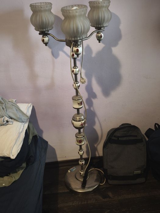 Старинна лампа с керамика