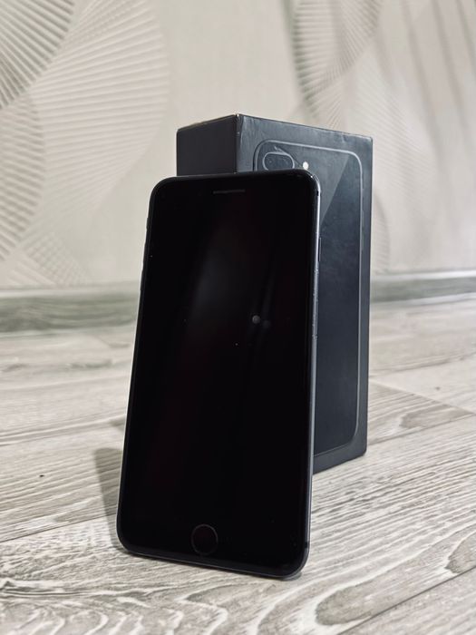 iPhone 8 Plus 64GB