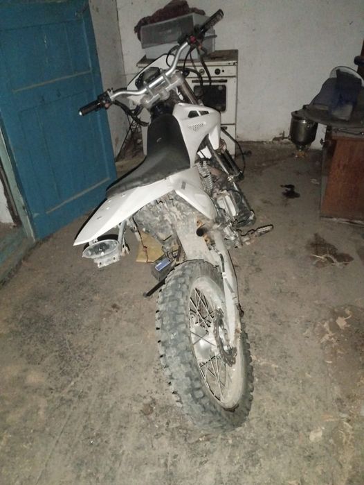 Мотоцикл эндуро 06