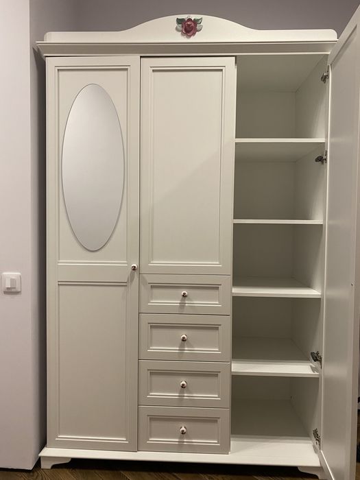 Продаю подростковый гарнитур, Турция