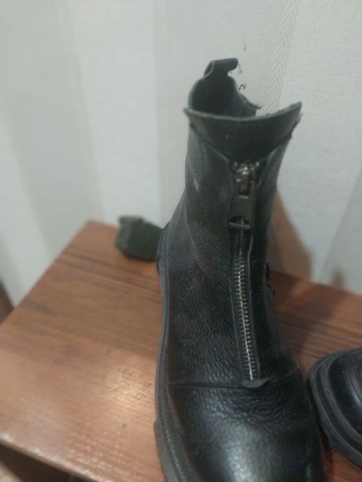 Продам турецкие ботинки зимние ,почти новые