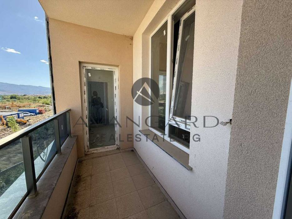 Продава се Тристаен апартамент в Пловдив, Христо Смирненски - 76 кв.м за 1382 €/кв.м - Снимка #10