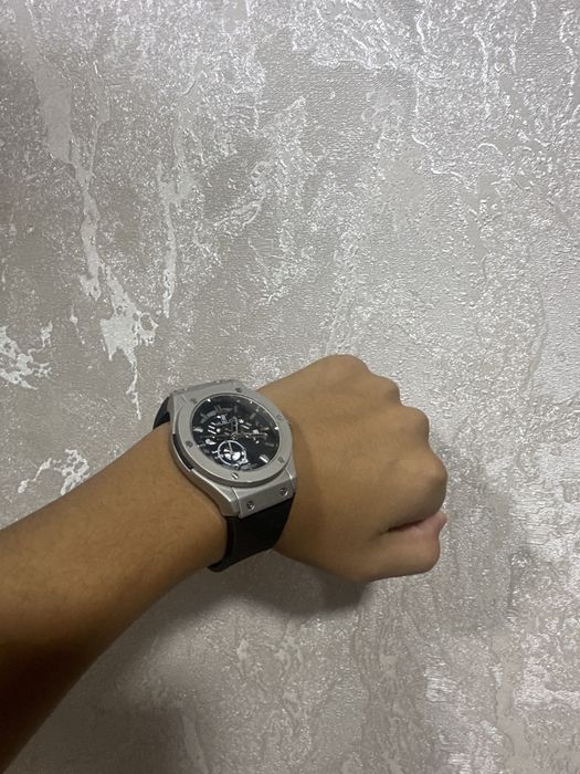Hublot big bang .
