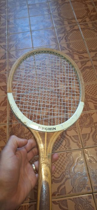 Racheta tenis Reghin