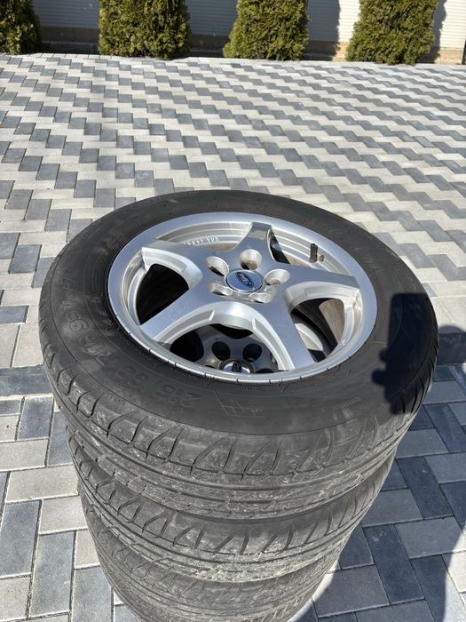 Vand jante aliaj cu tot cu anvelope!