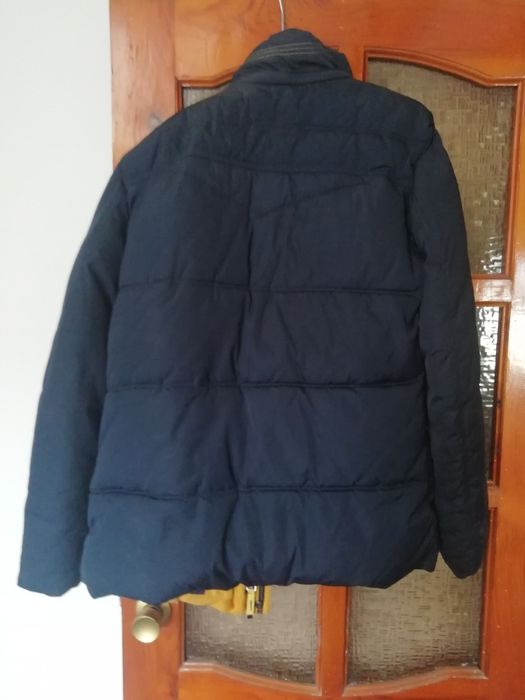 Продам мужской пуховик.