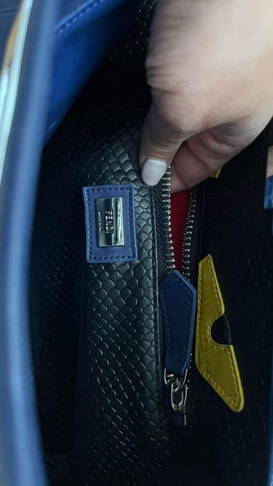 Fendi  Peekaboo Monster оригинална
