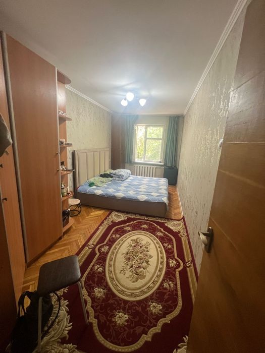 Продам 3 комнатный квартиру