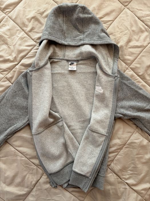 Сив комплект на Nike