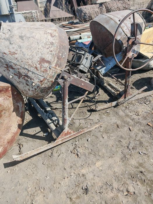 Бетономешалка продам