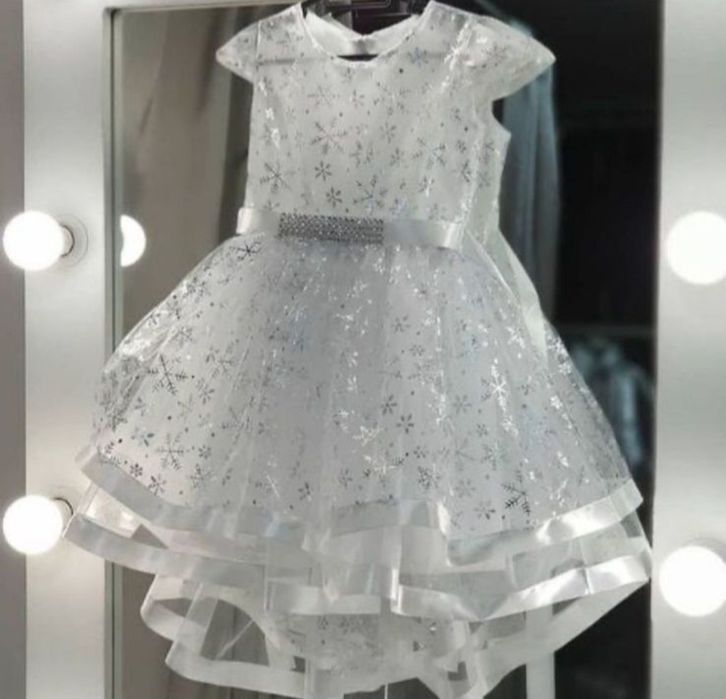 Платье снежинки для девочки