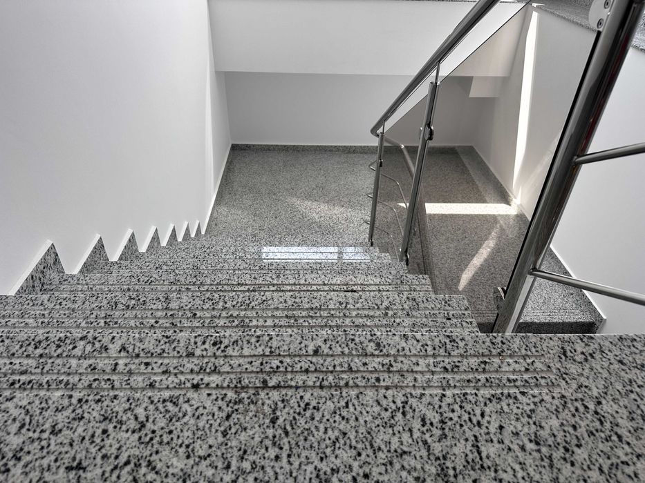 Trepte din marmură și granit-Preț de producător