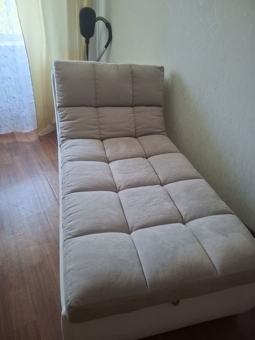 Продам диван (новый)