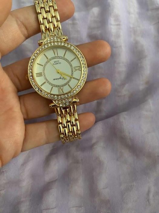 Ceas nou nouț cu diamante