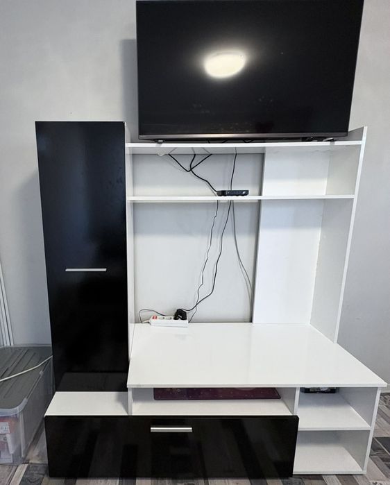 Бяла холна секция на нива