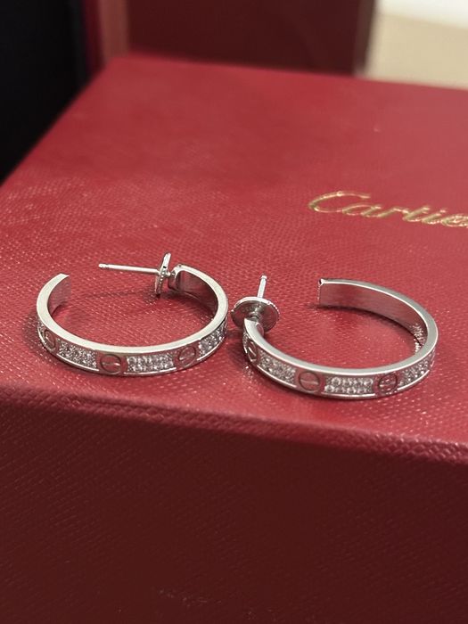 Oportunitate de achizitie Cartier - cercei Cartier love diamante , earrings cartier love medium diamonds